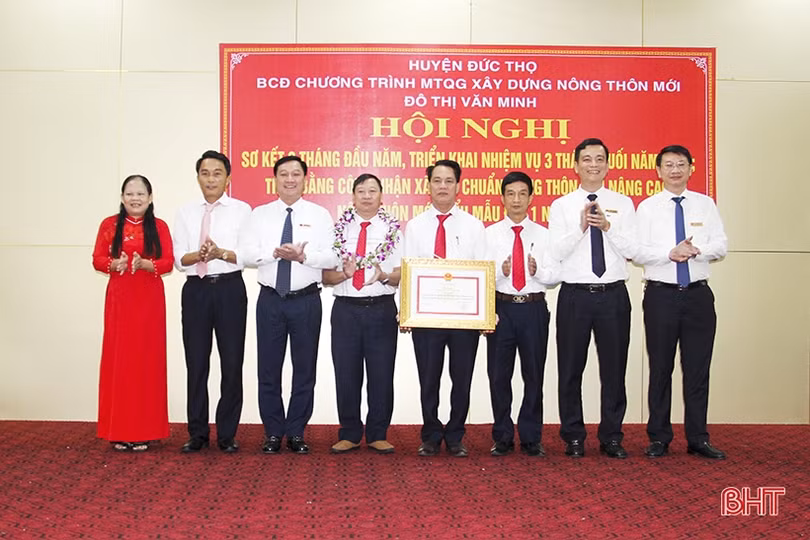 Đức Thọ có thêm 3 xã đạt NTM kiểu mẫu, 2 xã đạt NTM nâng cao