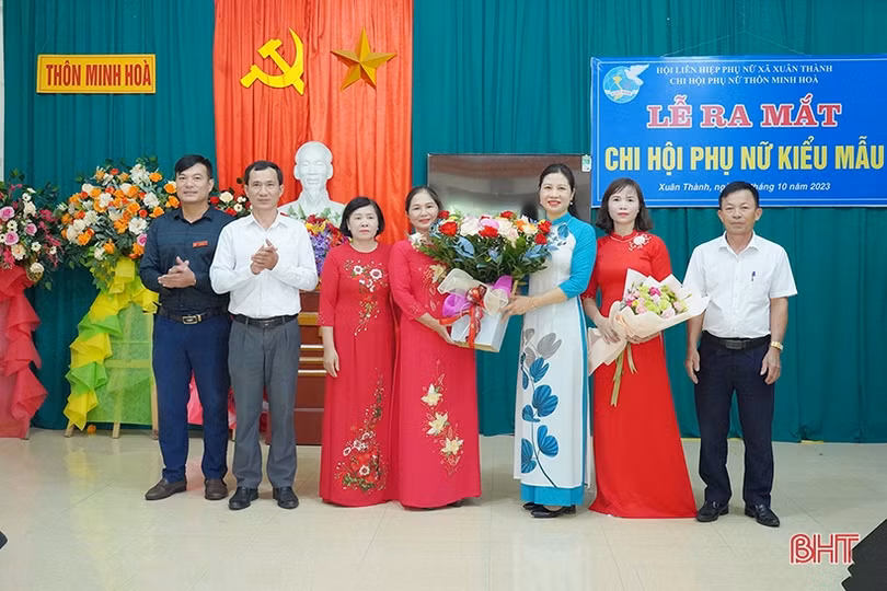 Ra mắt chi hội phụ nữ kiểu mẫu đầu tiên ở Nghi Xuân