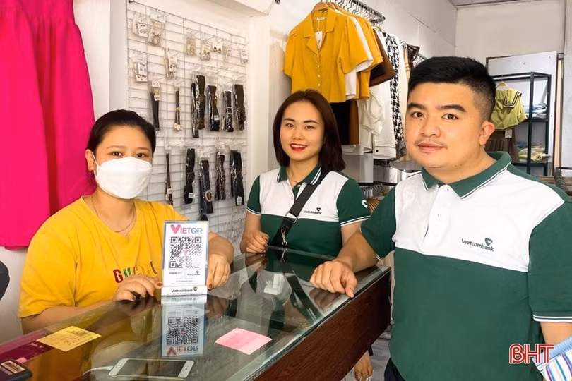 Người dân, doanh nghiệp Hà Tĩnh ưu tiên thanh toán online