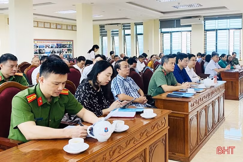 TX Hồng Lĩnh khen thưởng 12 dòng họ văn minh, an toàn vì an ninh trật tự