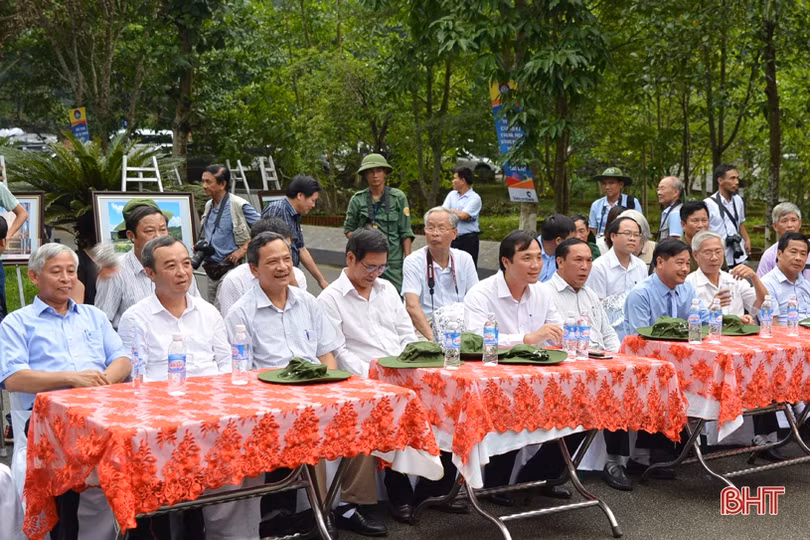 Triển lãm ảnh “Khoảnh khắc Đồng Lộc”