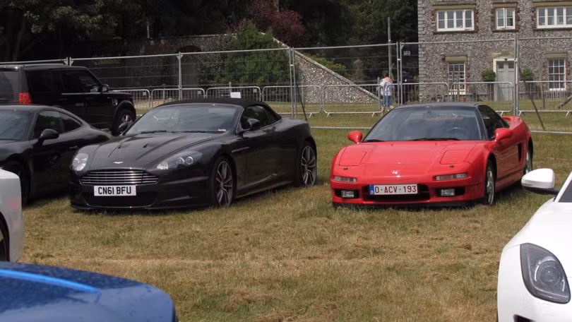 Bãi đậu xe sang đắt đỏ nhất thế giới ở Goodwood 2018