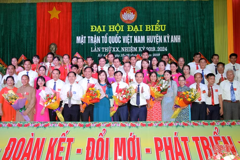 Chủ tịch Ủy ban MTTQ huyện Thạch Hà, Kỳ Anh tái đắc cử nhiệm kỳ mới