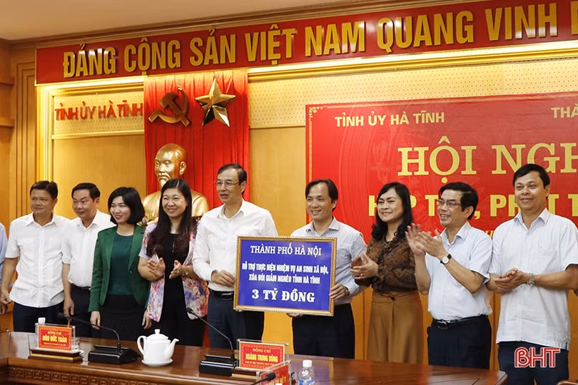 Hà Tĩnh - Hà Nội tăng cường hợp tác hiệu quả trên các lĩnh vực