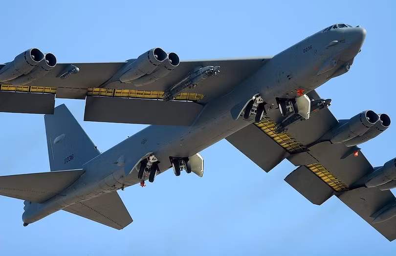 Mỹ đưa thêm “pháo đài bay” B-52H vào biên chế, tín hiệu rắn không chỉ cho Iran?