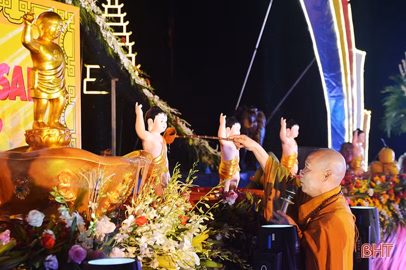 Hà Tĩnh long trọng tổ chức Đại lễ Phật đản Vesak 2019