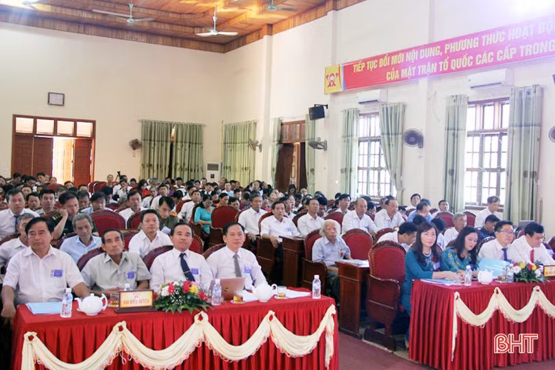 Chủ tịch Ủy ban MTTQ huyện Thạch Hà, Kỳ Anh tái đắc cử nhiệm kỳ mới