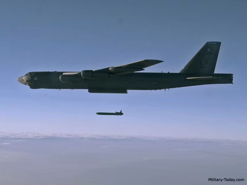 Uy lực của tên lửa AGM-86 được trang bị cho B-52