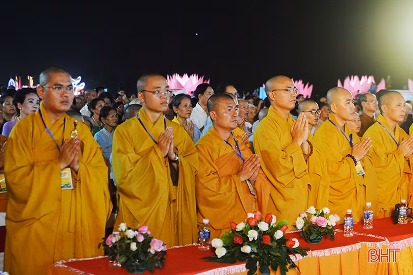 Hà Tĩnh long trọng tổ chức Đại lễ Phật đản Vesak 2019