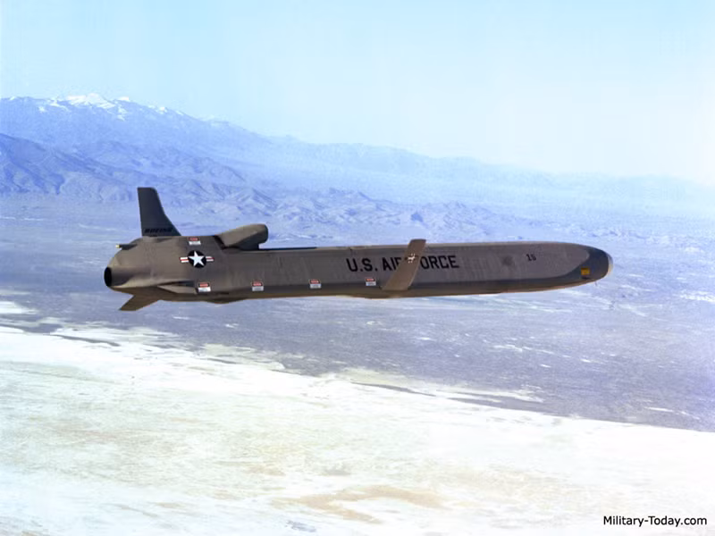 Uy lực của tên lửa AGM-86 được trang bị cho B-52