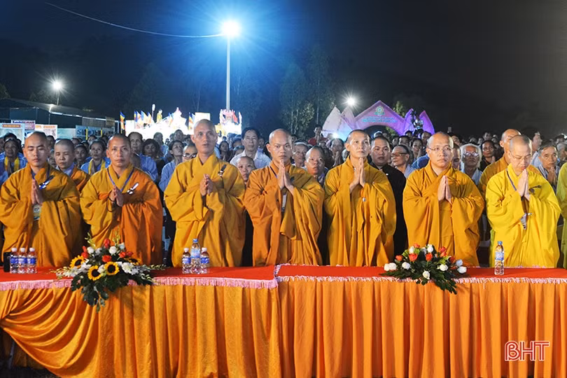 Hà Tĩnh long trọng tổ chức Đại lễ Phật đản Vesak 2019