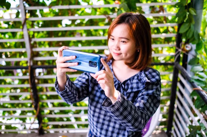 Nhiều smartphone chính hãng giảm giá đầu tháng 5