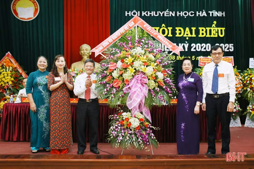 Nguyên Trưởng ban Văn hóa - Xã hội được bầu làm Chủ tịch Hội Khuyến học tỉnh Hà Tĩnh
