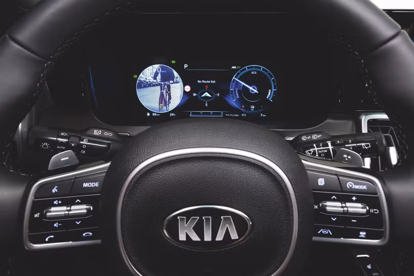 Khám phá công nghệ giám sát điểm mù thông minh trên Kia Sorento 2021
