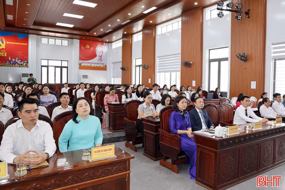 70 học viên được đào tạo các kiến thức, kỹ năng hành nghề luật sư