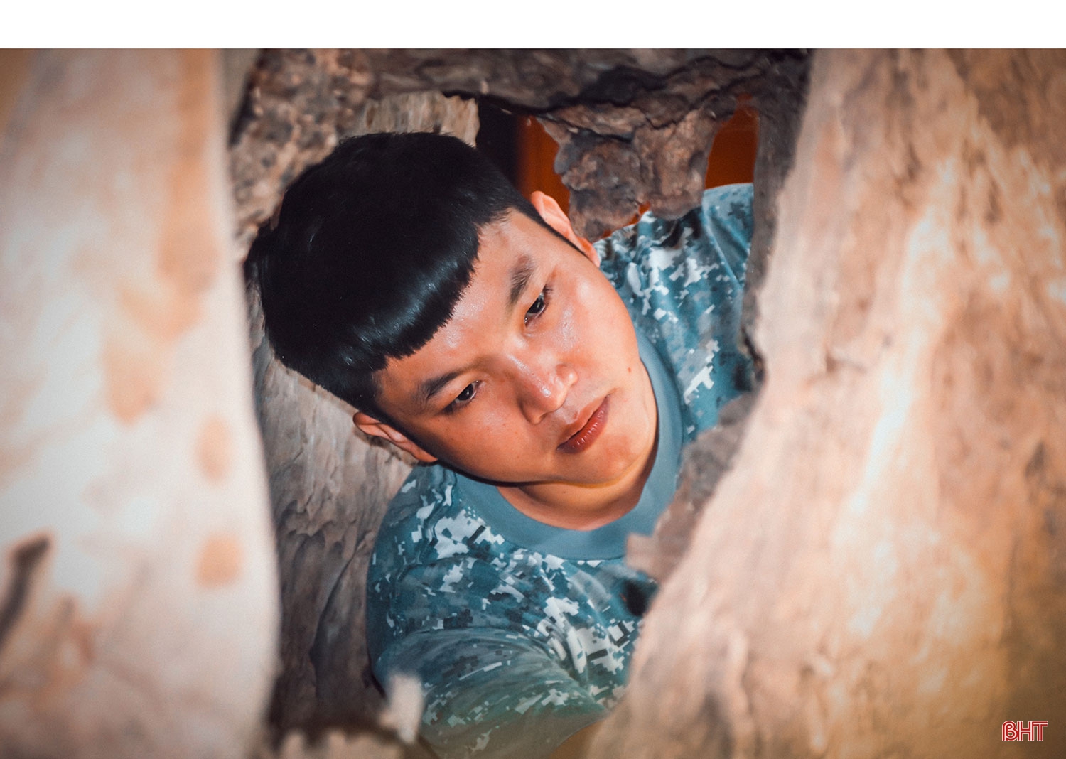Chàng trai Hà Tĩnh “say” nghệ thuật điêu khắc gỗ