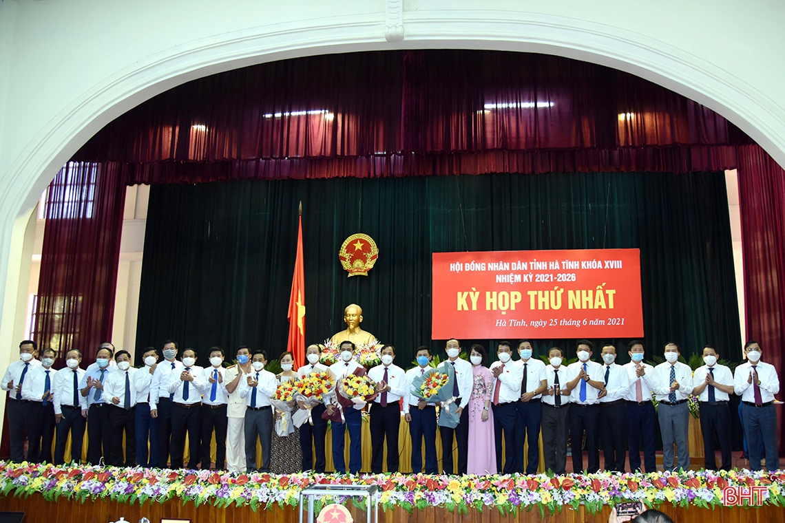 Kỳ họp thứ nhất, HĐND tỉnh Hà Tĩnh khóa XVIII thành công tốt đẹp