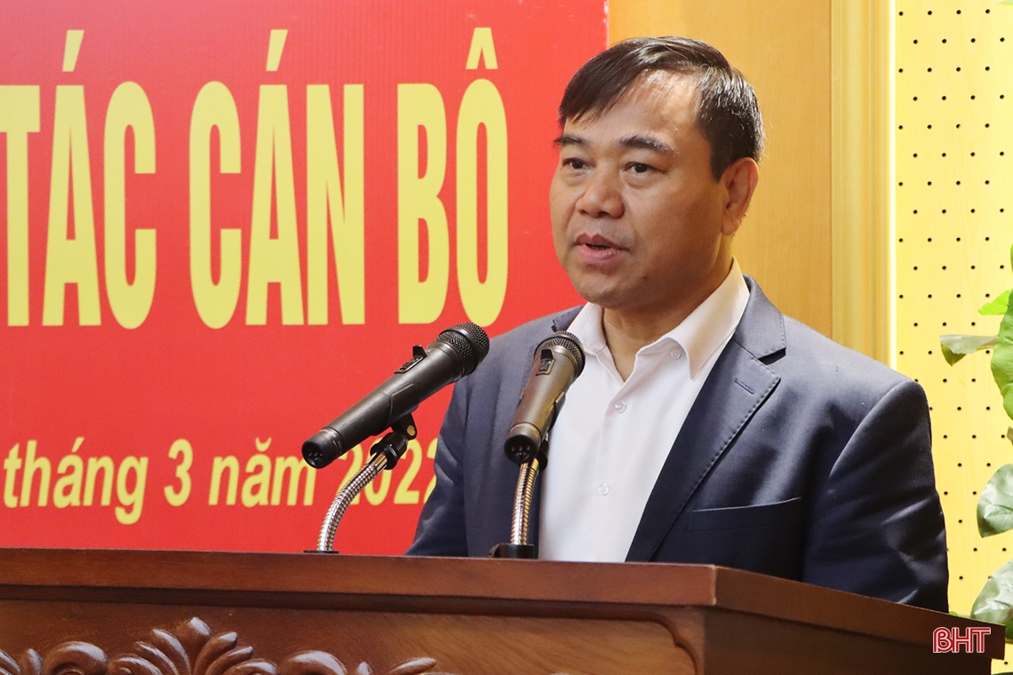 Ban Thường vụ Tỉnh ủy Hà Tĩnh công bố các quyết định về công tác cán bộ
