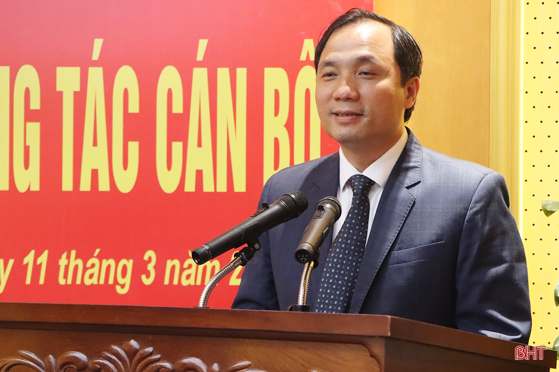 Ban Thường vụ Tỉnh ủy Hà Tĩnh công bố các quyết định về công tác cán bộ