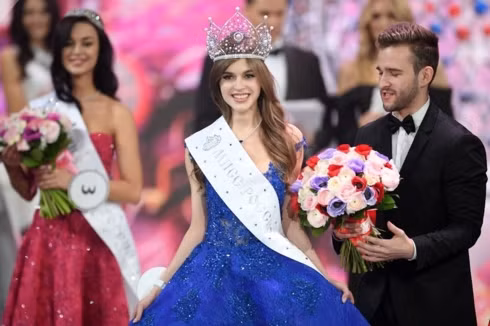 Vẻ đẹp ngọt ngào, gợi cảm của các thí sinh Hoa hậu Nga 2019