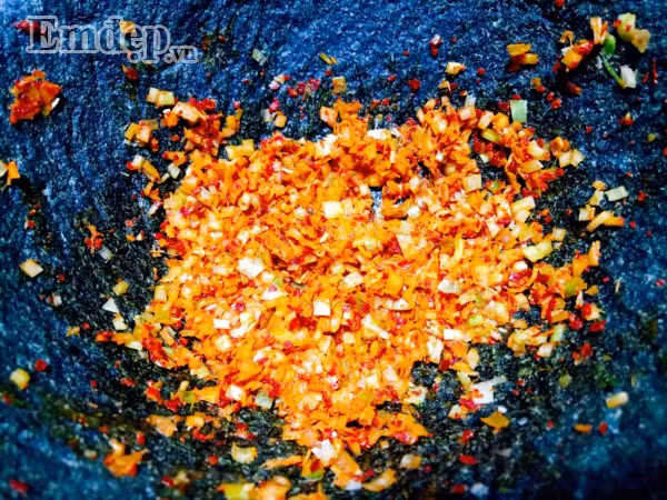 Thịt kho mắm ruốc béo ngậy, đậm đà ngon cơm vô cùng