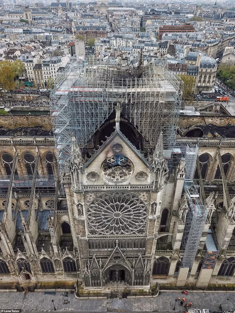 Làm thế nào để tái thiết một kiệt tác Gothic như Nhà thờ Đức Bà Paris?