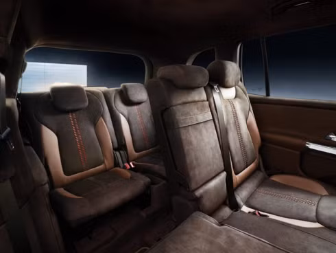 Khám phá Mercedes GLB - SUV 7 chỗ cỡ nhỏ vừa ra mắt