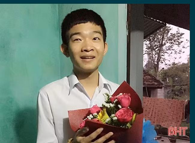 Cậu học trò mù và câu chuyện khát vọng