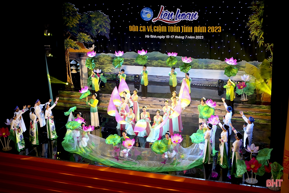 Khai mạc Liên hoan dân ca ví, giặm toàn tỉnh Hà Tĩnh