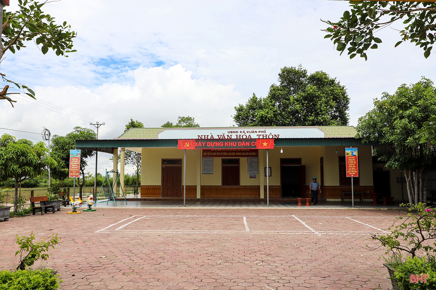 Ông trưởng thôn hơn 50 năm “giữ lửa” nghề truyền thống mộc Phổ Trường