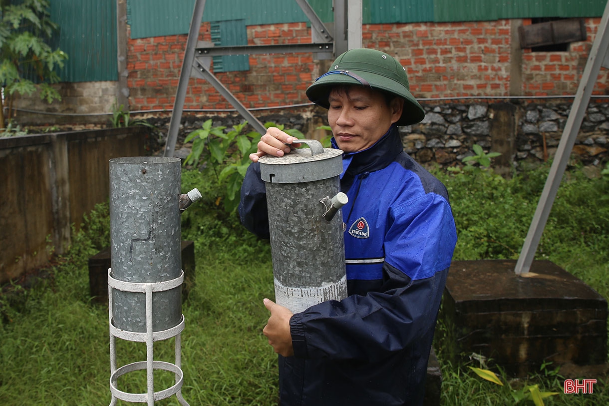 Những người “đo gió, đếm mưa” bên dòng sông Ngàn Phố