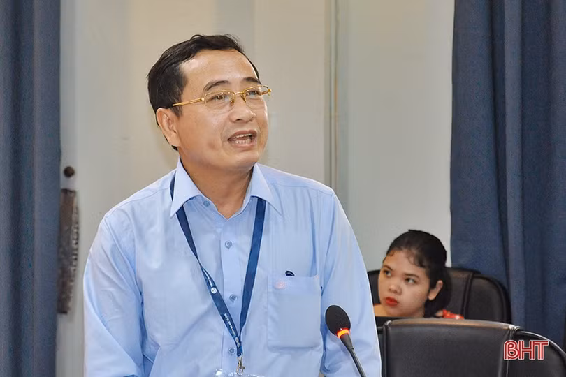 Chủ tịch UBND tỉnh: ĐH Hà Tĩnh cần chủ động đổi mới mô hình quản lý, đào tạo