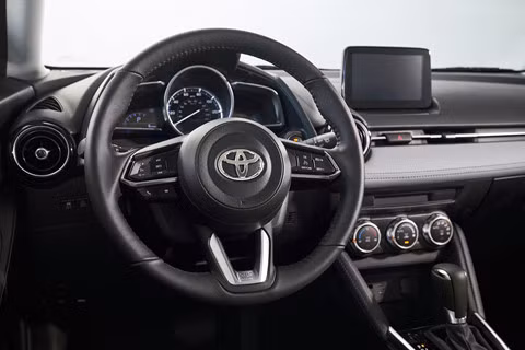 Toyota Yaris 2020 lộ diện, bất ngờ sở hữu thiết kế giống Mazda