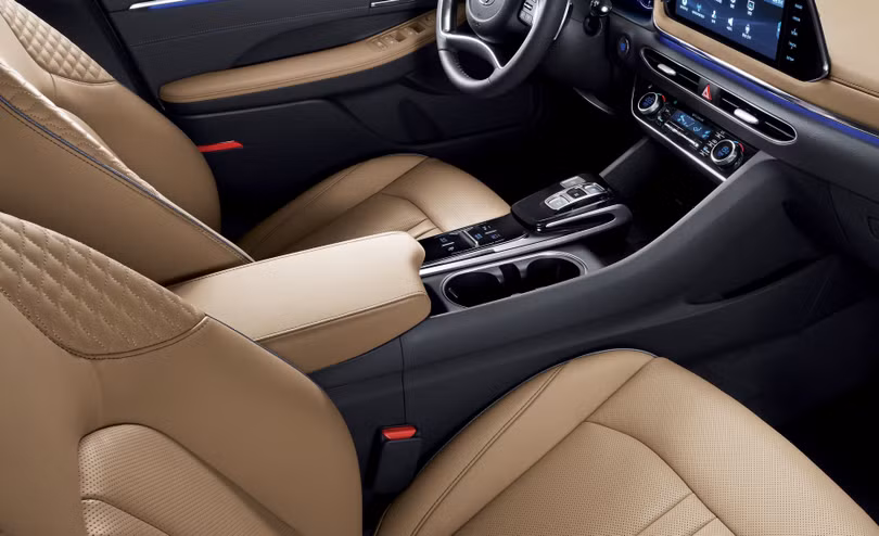 Bất ngờ với những trang bị như xe sang trên Hyundai Sotana 2020