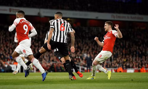 Arsenal qua mặt Tottenham giữ vị trí thứ 3 Premier League