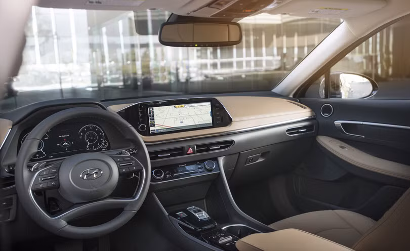 Bất ngờ với những trang bị như xe sang trên Hyundai Sotana 2020