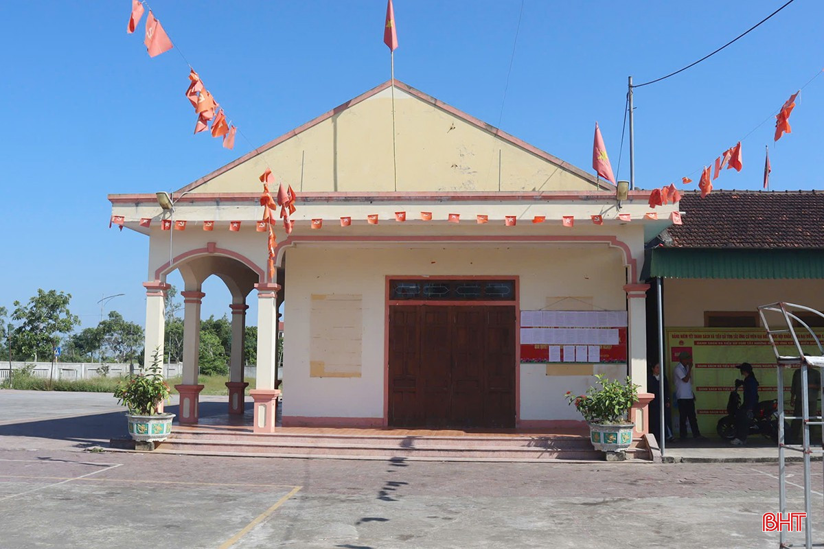 UBND cấp xã rà soát toàn bộ hiện trạng nhà văn hóa, khu thể thao, thiết chế văn hóa, tài sản công của các tổ dân phố trước khi sắp xếp để xây dựng phương án quản lý, sử dụng sau sắp xếp theo hướng tiết kiệm, hiệu quả, tránh lãng phí.