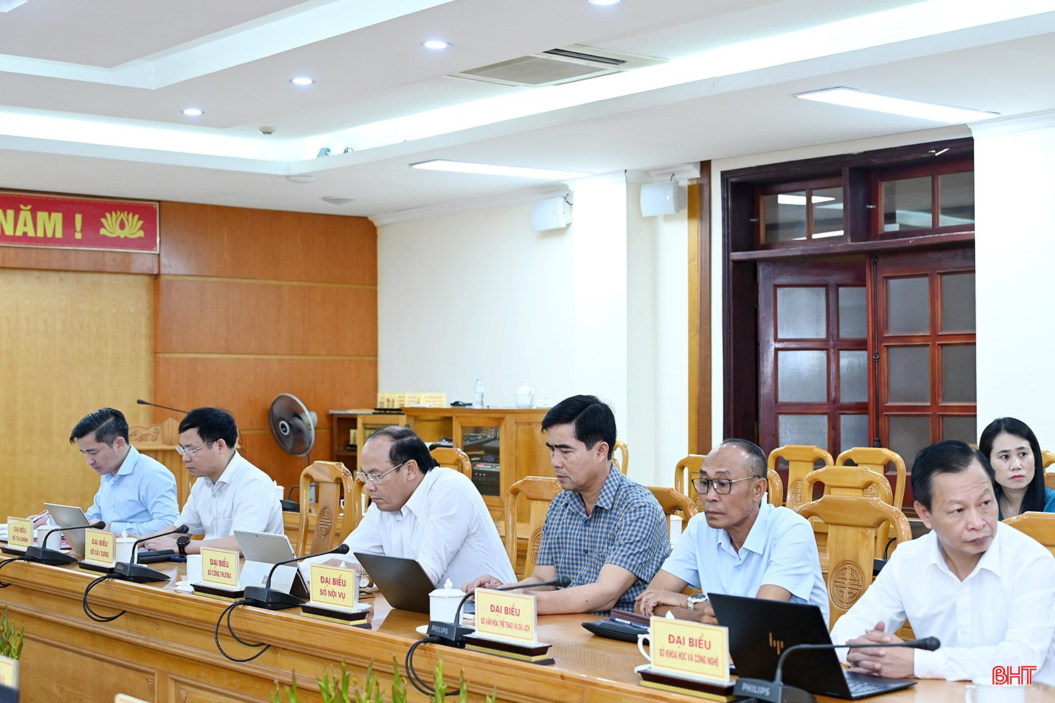 Đại biểu dự tại điểm cầu Hà Tĩnh.