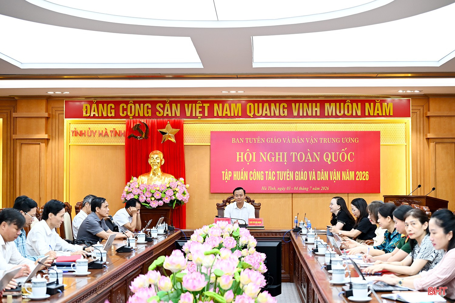 Điểm cầu Hà Tĩnh dự hội nghị.