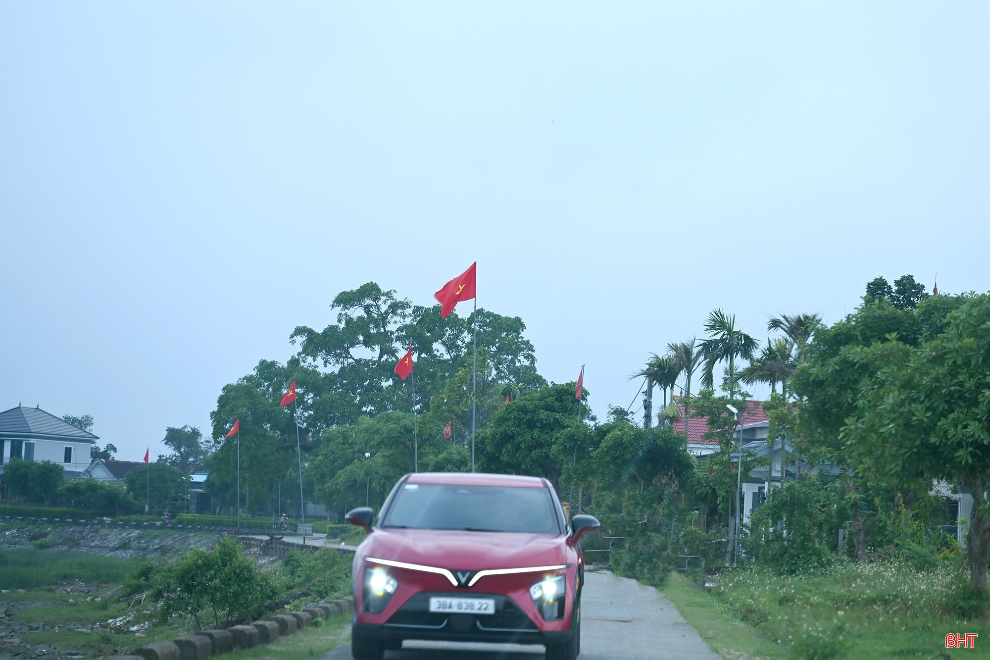 Năm 2018, từ ý tưởng xây dựng “Đường cờ cựu chiến binh tự quản” do ông Hùng khởi xướng, phong trào đã lan rộng ra toàn xã.