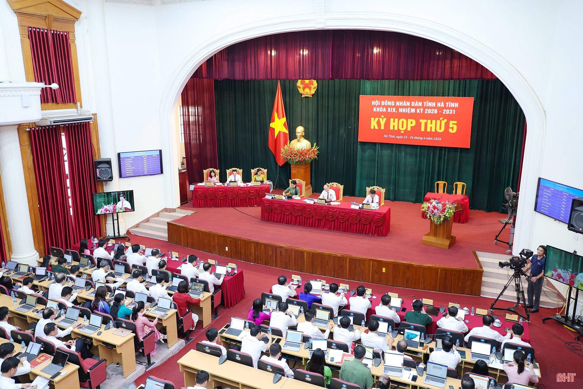 bqbht_br_aimg-0696-toan-1.jpg