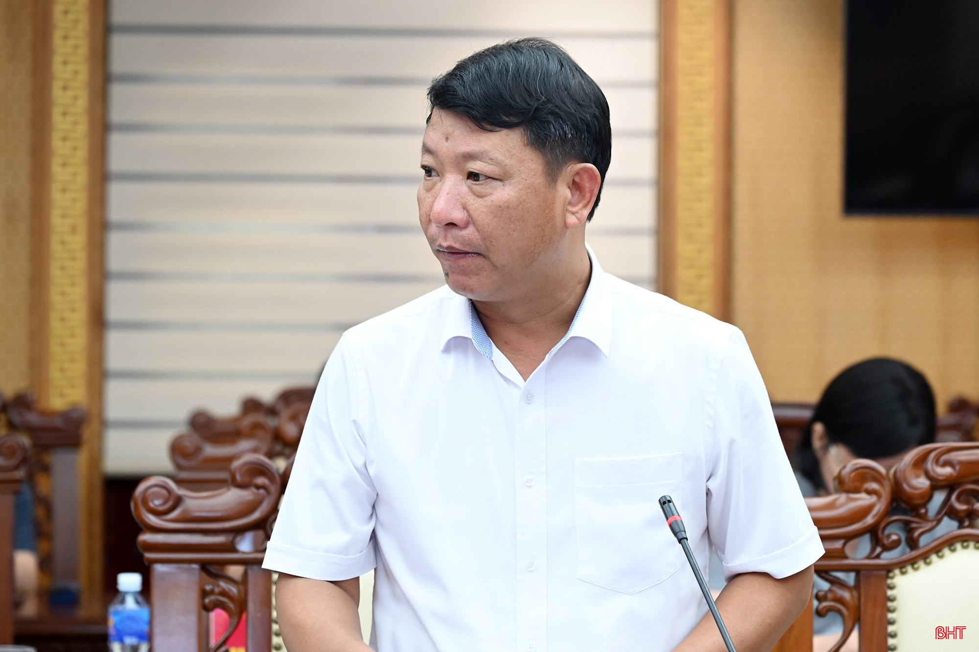 Đồng chí Nguyễn Như Dũng - Phó Trưởng ban Thường trực Ban Tổ chức Tỉnh ủy phát biểu tại hội nghị.