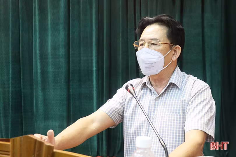 Cử tri Hà Tĩnh đóng góp các ý kiến tâm huyết xây dựng Dự án Luật Thi đua, khen thưởng