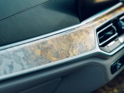 BMW X7 Nishijin Edition sản xuất chỉ 3 chiếc, giá 153.000 USD