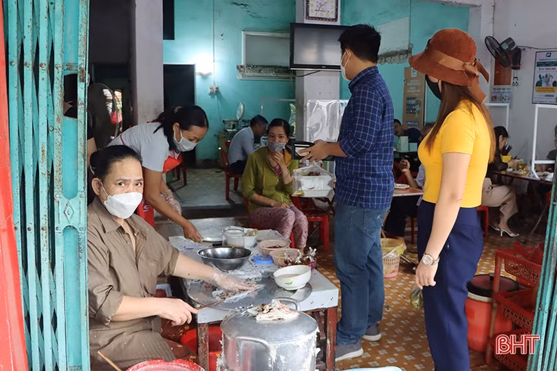 Nhiều dịch vụ ở Hà Tĩnh tất bật đón khách trở lại trong điều kiện phòng chống dịch