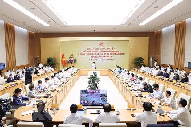 Thủ tướng: Tập trung cải cách hành chính, chống gây sách nhiễu cho doanh nghiệp