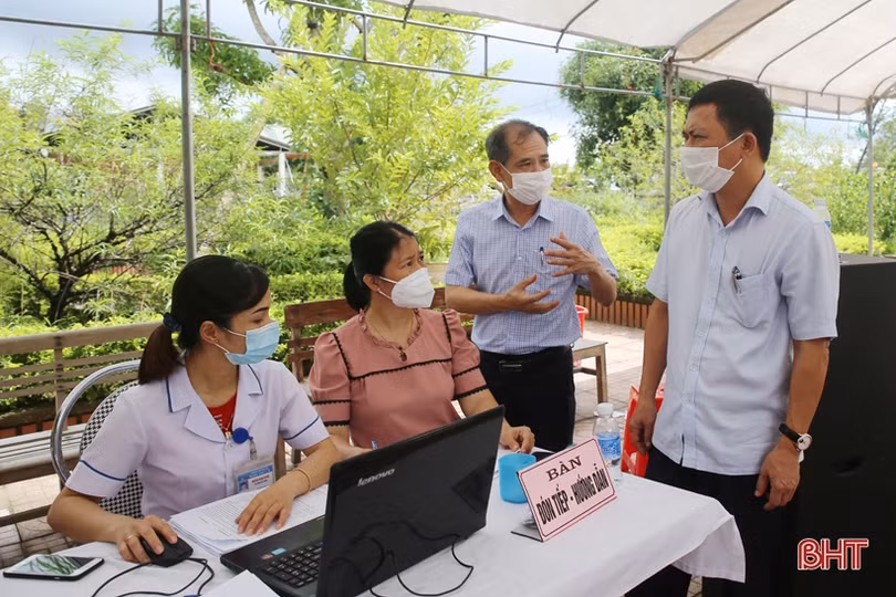 Chuẩn bị tốt các điều kiện, đảm bảo công tác tiêm vắc-xin phòng dịch COVID-19 an toàn và hiệu quả