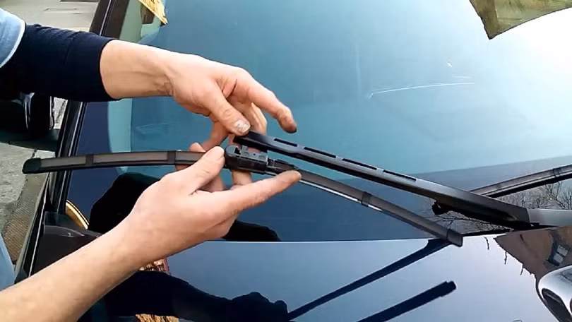 Những bộ phận xe ô tô có thể thay thế tại nhà
