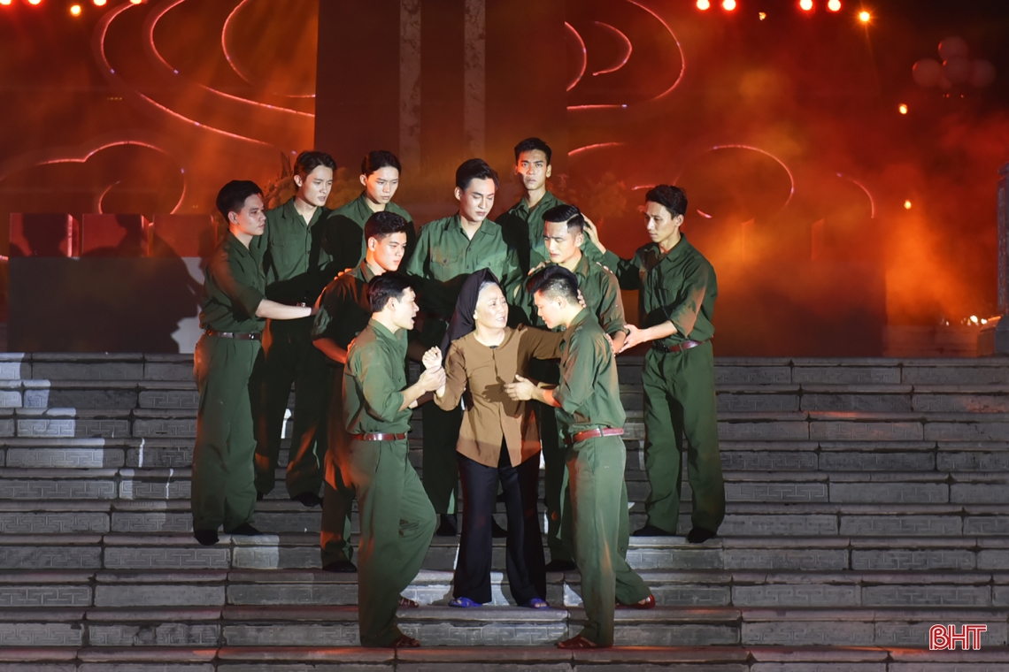 Xúc động chương trình giao lưu nghệ thuật “Điểm tựa hòa bình”