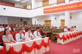 Trường Chính trị Trần Phú khai giảng các lớp trung cấp lý luận chính trị khóa 217, 218